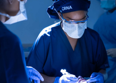 CRNA with patient intubated