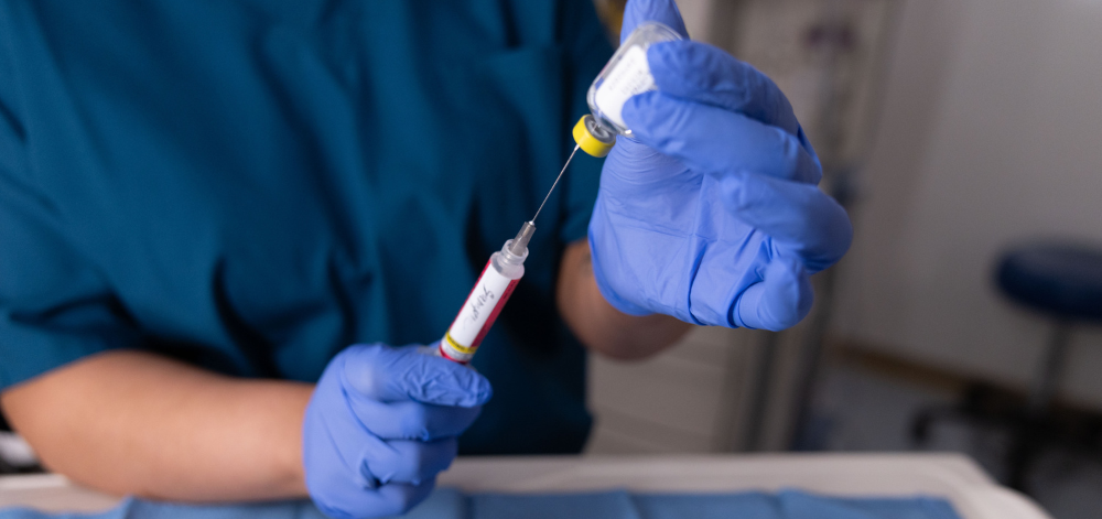 CRNA prepping medications for anesthesia
